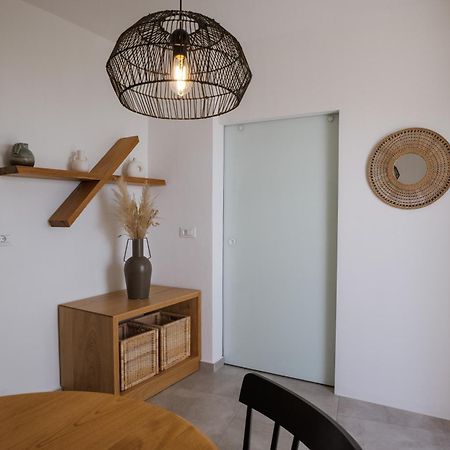 Valery Suites Фира Екстериор снимка