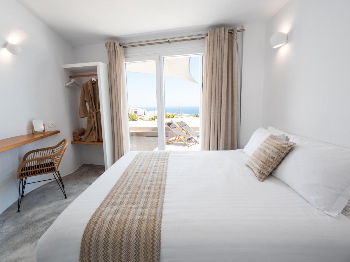Valery Suites Фира Екстериор снимка