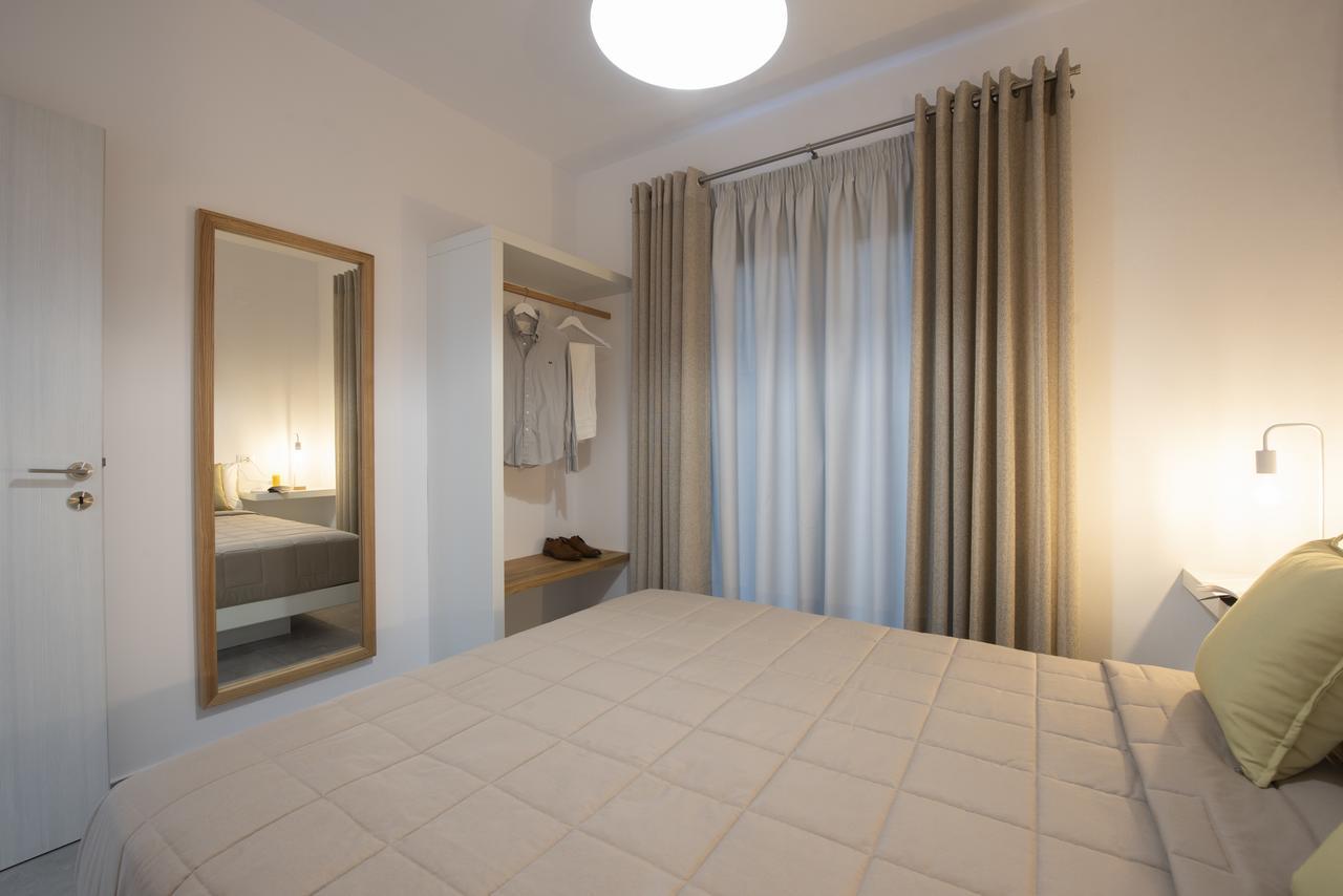 Valery Suites Фира Екстериор снимка
