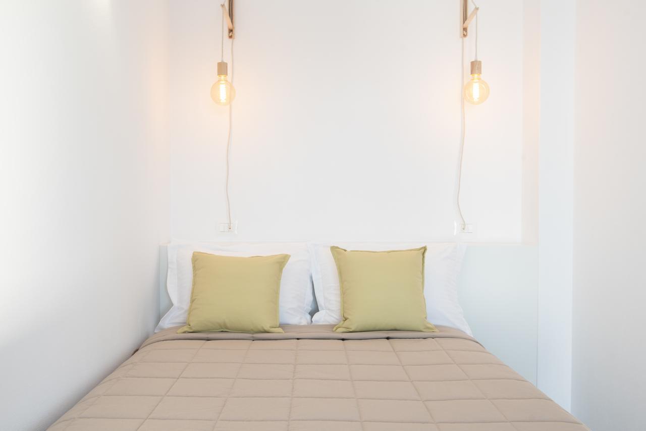 Valery Suites Фира Екстериор снимка