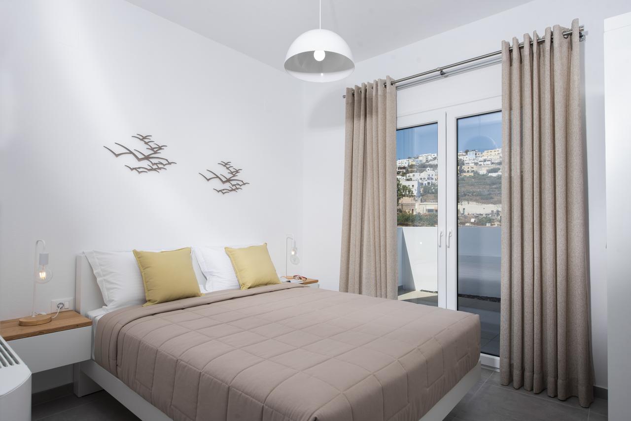 Valery Suites Фира Екстериор снимка